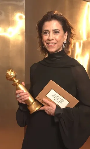 Fernanda Torres vence Globo de Ouro de Melhor Atriz por 'Ainda Estou Aqui' 1 fernanda torres globo de ouro foto reproducao globo de ouro