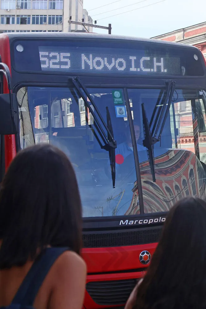 Prefeitura envia projeto de passe livre estudantil para Câmara Municipal 2 Site ONIBUS PASSE FOTO LEONARDO COSTA 05