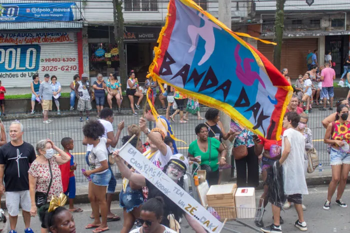Desfile da Banda Daki une legado e inovação no carnaval juiz-forano 4 banda daki carnaval