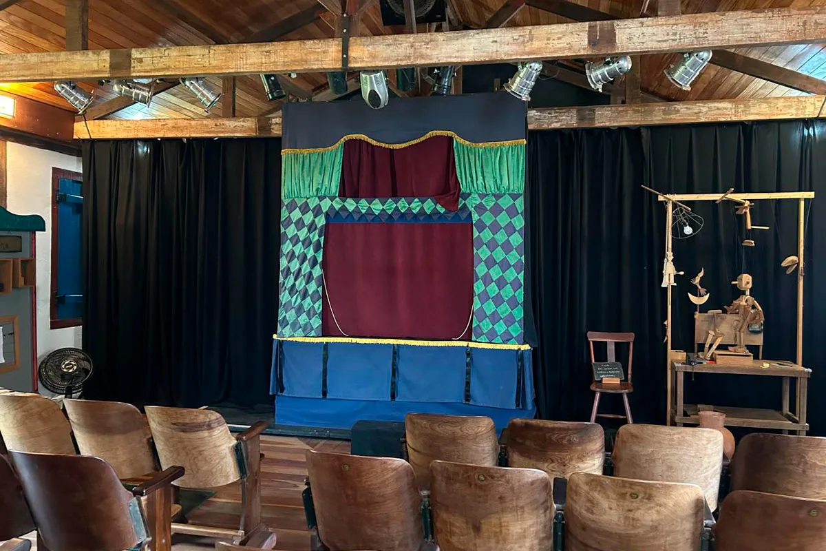 Cia de Inventos completa 10 anos com teatro de marionetes em Tiradentes 4 marionetes cia de inventos