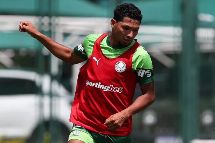 Após investida do Vasco, Palmeiras se irrita com Rony e só libera o jogador para o Atlético-MG 1 rony palmeiras by cesar greco palmeiras editada