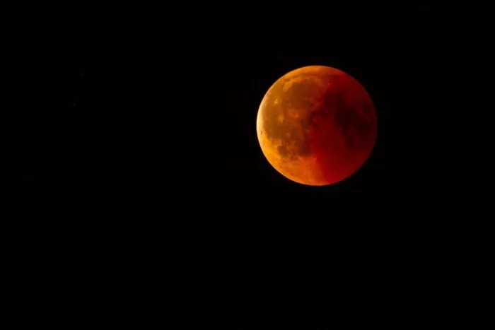 Primeiro eclipse lunar total de 2025 promete Lua de Sangue visivel no Brasil pixabay