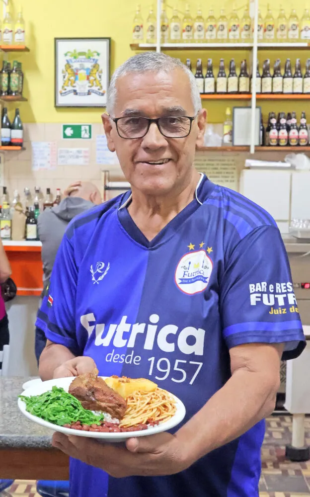 Conheça as histórias e aprenda a fazer a costelinha do Bar do Futrica 1 bar do futrica costelinha