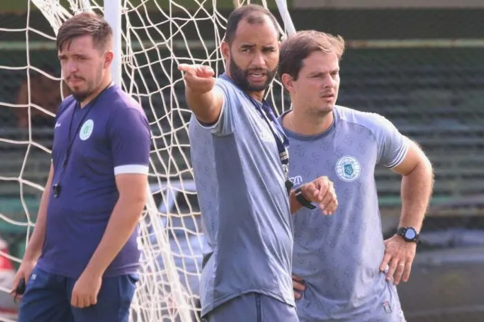 Ex-Vasco e Cruzeiro, Pablo inicia carreira como treinador no Sport Club JF 2 Pablo. Foto Felipe Couri