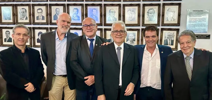 Coluna Cesar Romero – 2 de maio de 2025 1 Garotinho 300425 CR SEXTA FEIRA