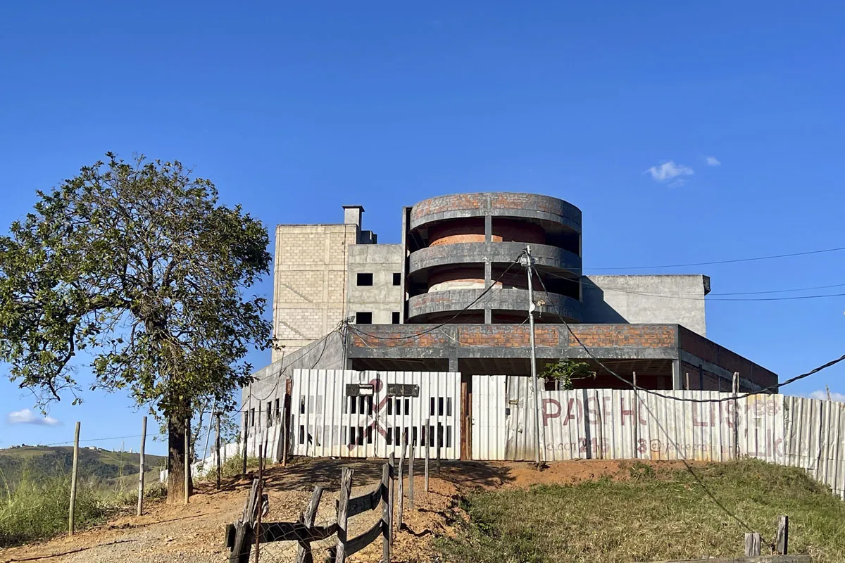 HOSPITAL OBRA PARADA FELIPE COURI 2 1