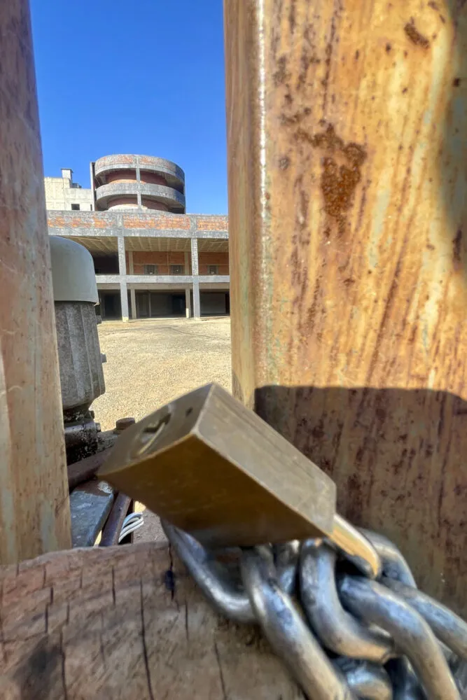 HOSPITAL OBRA PARADA FELIPE COURI 8