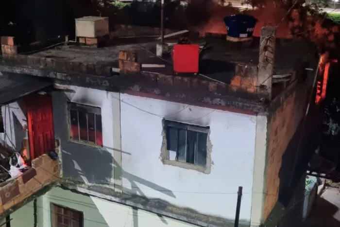 Briga de casal termina com ameaça de morte e incêndio em residência 2 AMEAÇA-INCÊNDIO-MURIAÉ-CAPA