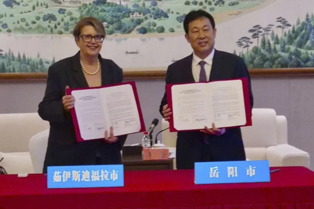 Prefeita diz ter projetado cidade mundialmente em viagem à China 1 viagem China PJF