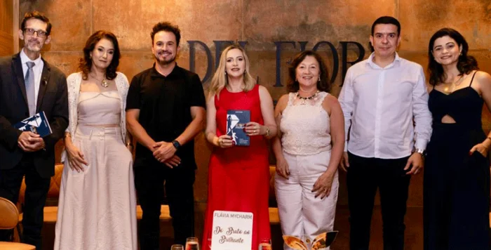 Coluna Cesar Romero – 16 e 17 de novembro de 2025 19 Autografos em Uba ELES ACONTECEM 141125 CR