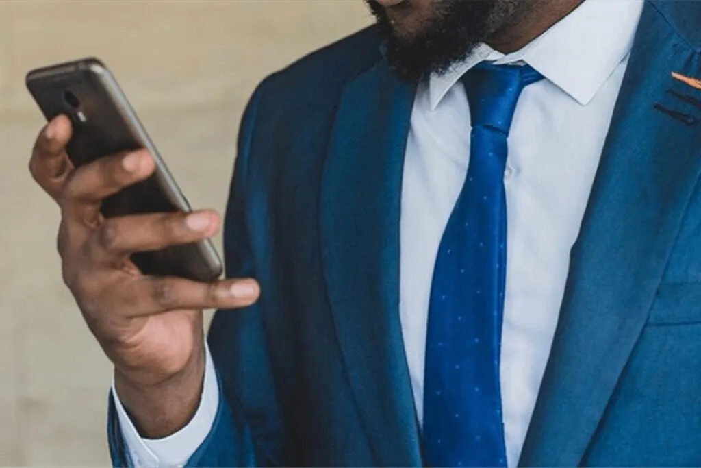 Justiça mantém justa causa de profissional de educação física por racismo recreativo no WhatsApp 2 justiça