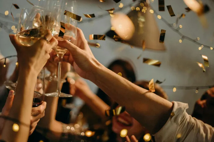 Nem todo mundo está feliz em dezembro: especialistas explicam a pressão emocional do fim de ano 1 fim de ano comemoração
