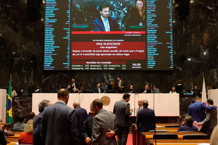 Minas Gerais formaliza pedido de adesão ao Propag e solicita saída do Regime de Recuperação Fiscal 2 propag almg henrique chendes