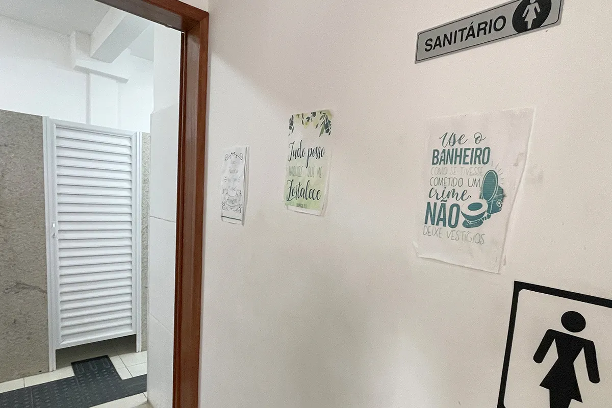 banheiro-feminino-parque-halfeld-20-01