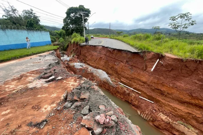 Após mais de um mês de interdição, obras para recompor Acesso Norte começam