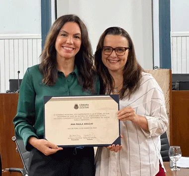 Ana Paula Araujo 170326 Giglia