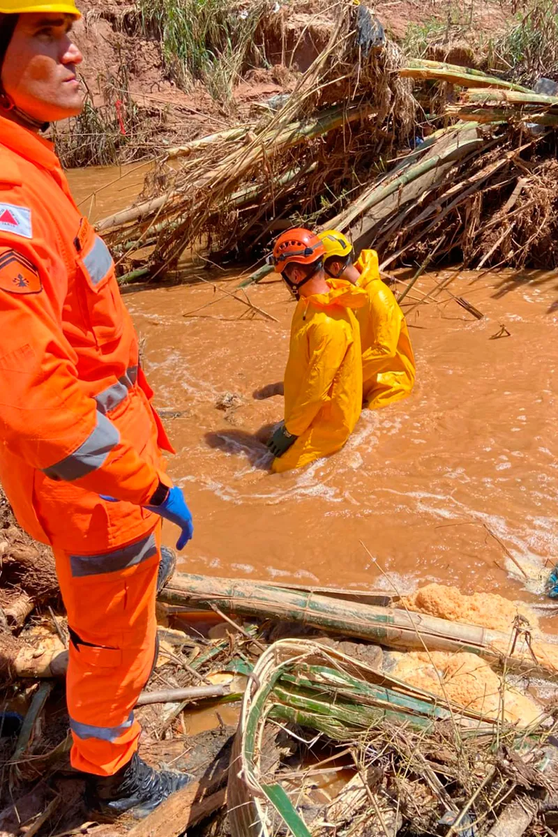 corpo-encontrado-ubá-bombeiros