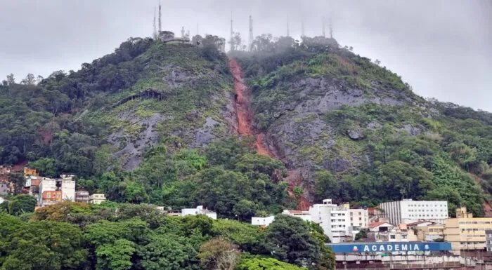 O que precisa ser feito em Juiz de Fora para reduzir riscos de desastres? Veja o que dizem especialistas 3 002 MORRO DO CRISTO LEONARDO COSTA.jpg