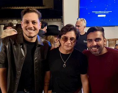 Tres homens 140426 CR