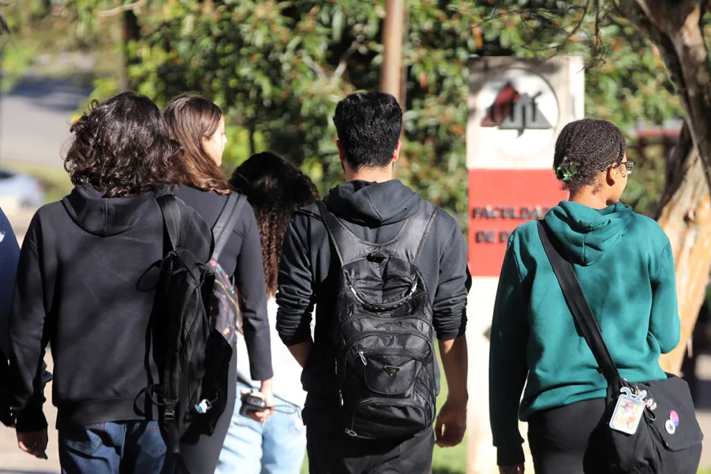 MPF recomenda medidas rigorosas contra assédio em universidades e institutos federais de MG 1 estudantes ufjf felipe couri