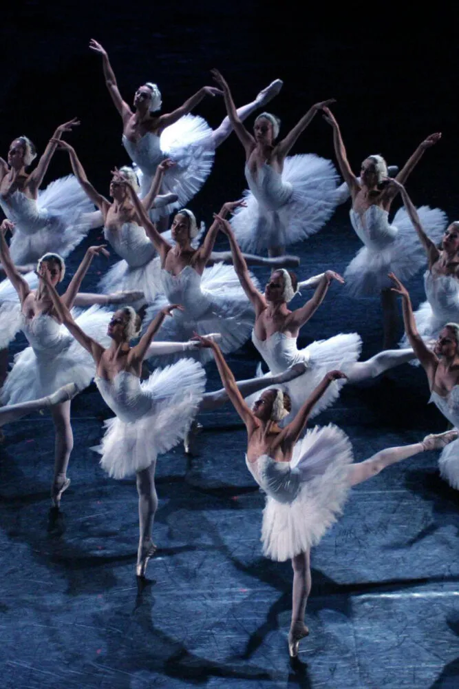 Moscow City Ballet apresenta ‘O lago dos cisnes’ em Juiz de Fora 2 moscow city