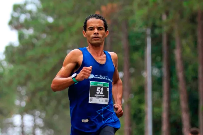 Superação e talento: a trajetória de Flávio Stumpf nas corridas de rua de Juiz de Fora 1 Superação e talento: a trajetória de Flávio Stumpf nas corridas de rua de Juiz de Fora