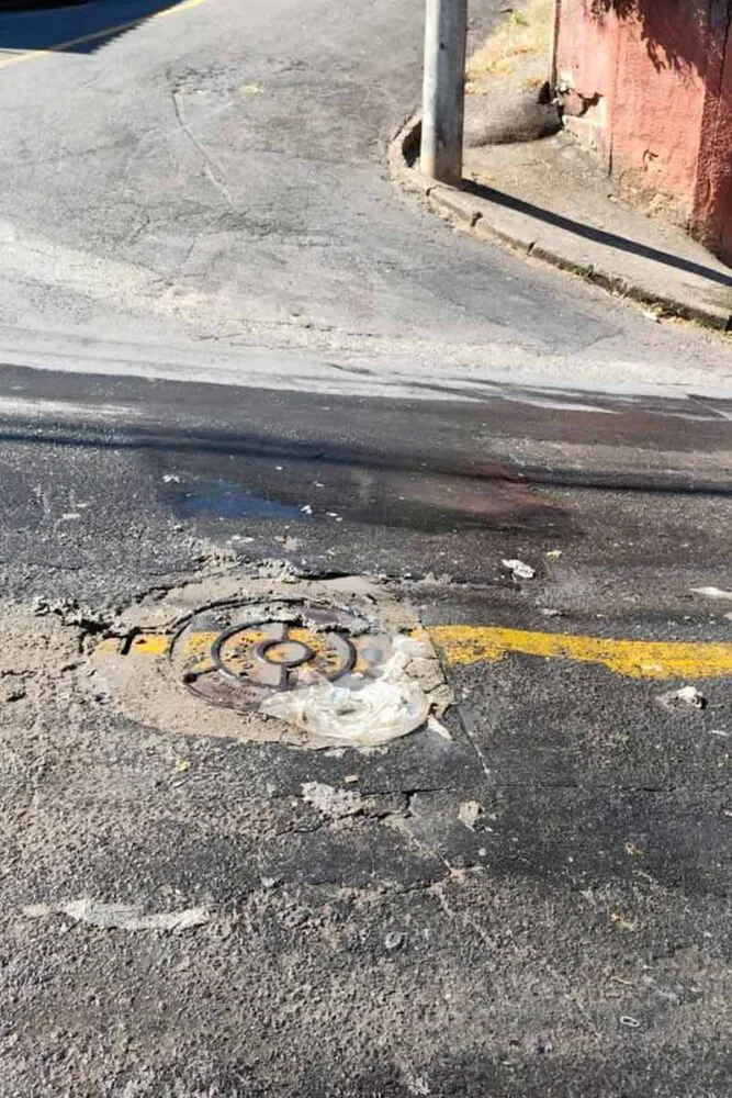 Vazamento de água e esgoto na Rua Antônio Passarela persiste há dois dias 1 VU Antonio Passarela 3 Contribuicao da leitora