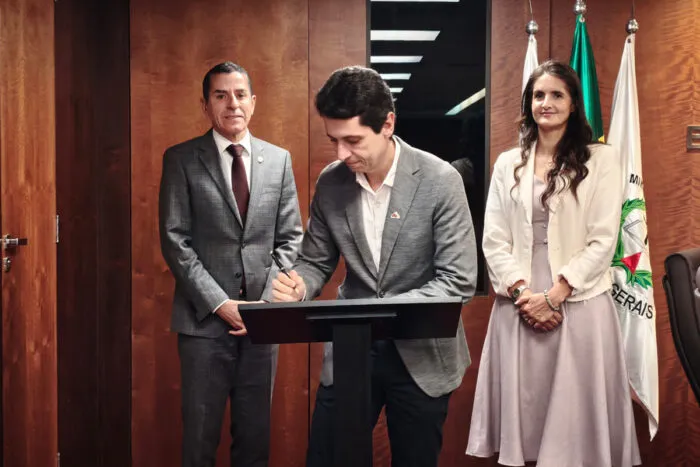 UFJF e Ministério Público firmam acordo para prevenir violência contra a mulher no ambiente universitário 1 ufjf alerta lilas mpmg